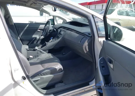 2011 Toyota Prius Four z USA, uszkodzony, nr VIN JTDKN3DUXB0328750